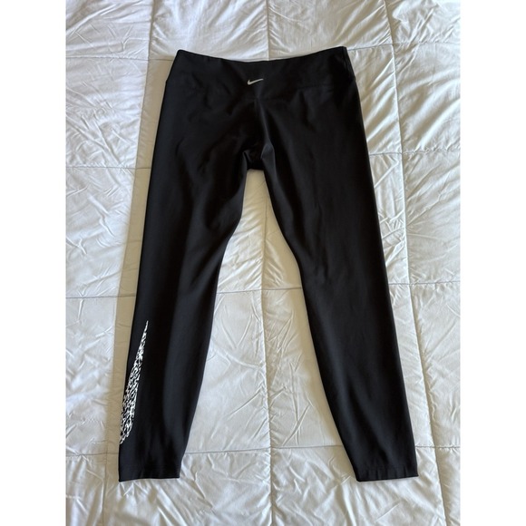NIKE Size [XL] Women TIGHT FIT HIGH RISE Yoga 7/8 Leggings-Black, Swoosh Pocket - Picture 2 of 11